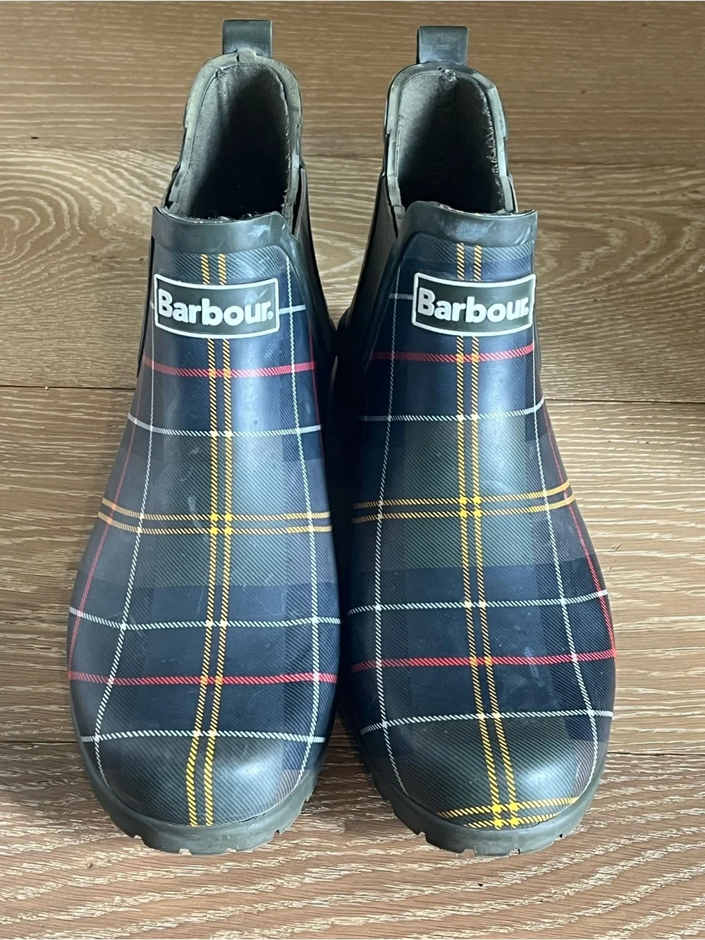 Barbour Wilton Chelsea Welly Tartan Waterproof Chelsea Rain Boots (UK 7/US 9)